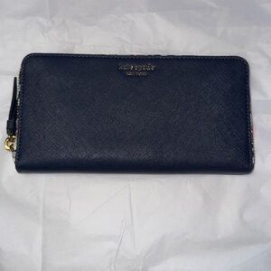 NWOT-Kate Spade Navy Blue Wallet with Flower Print Around Zipper